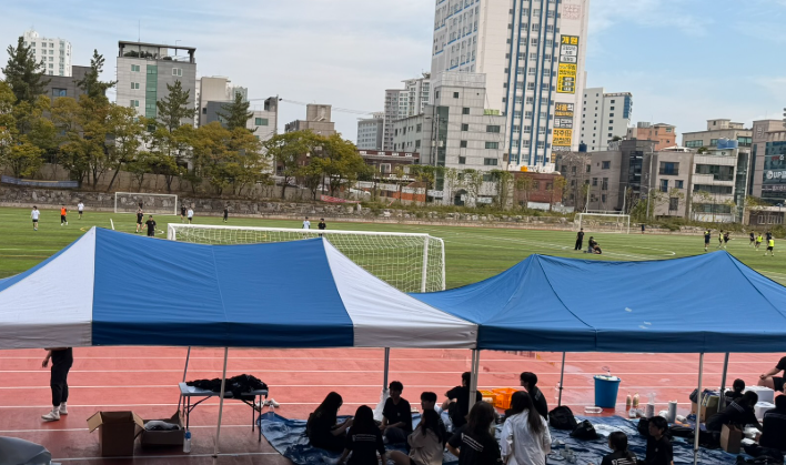 멀리서 본 체육대회 사진