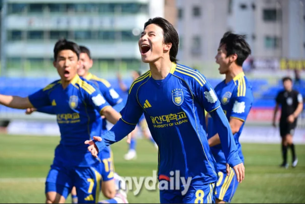 울산대학교 축구부 춘계리그 통영기 우승 