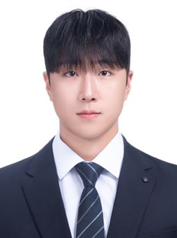 학생회장 21학번 김동현
