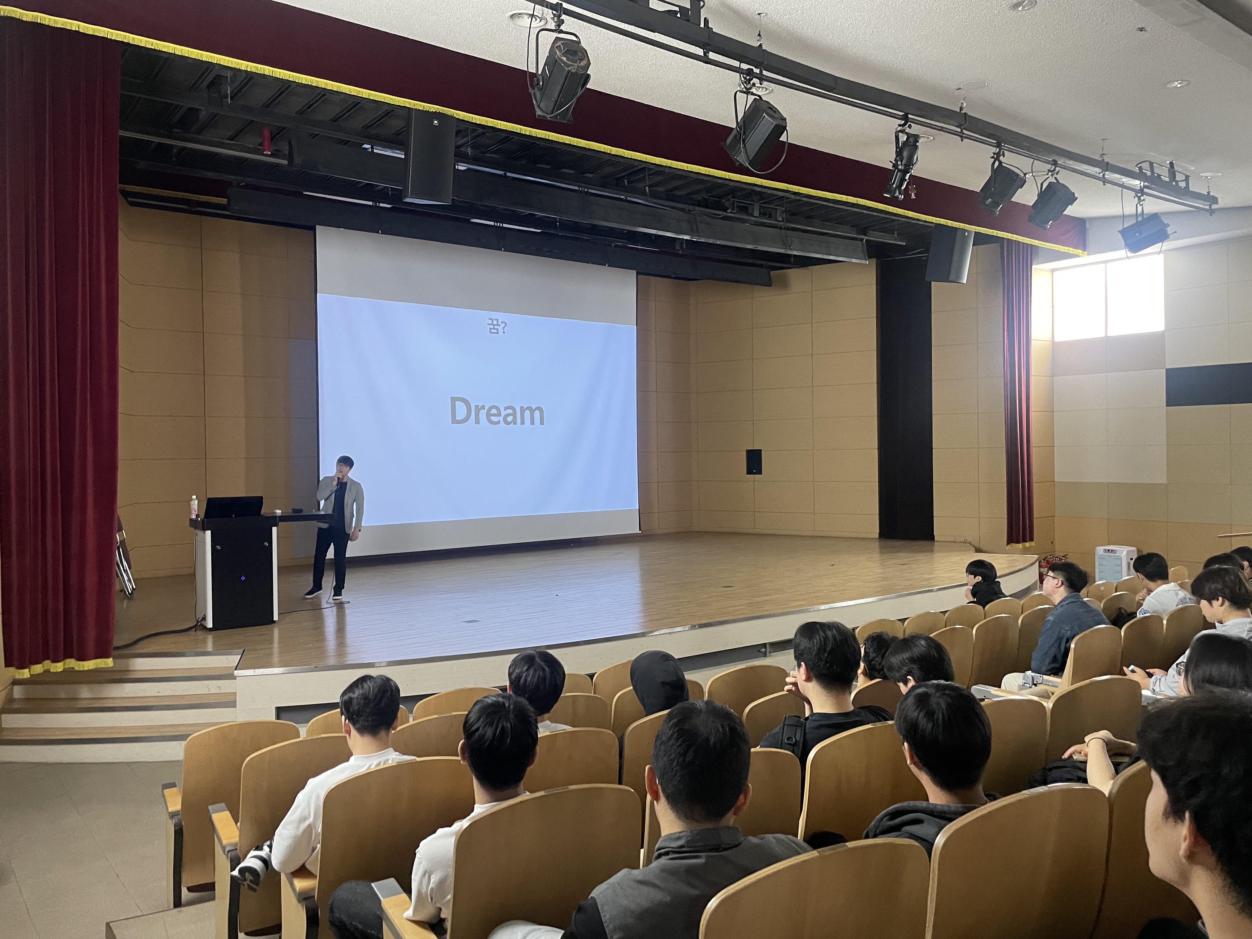 2025-1학기 '신입생을 위한 선배 초청 특강'