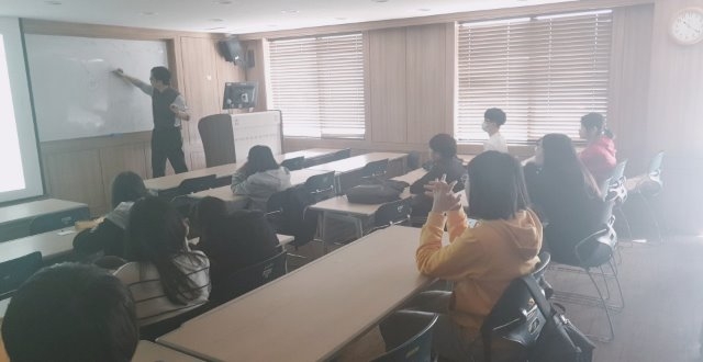 KakaoTalk_20190412_160158859.jpg